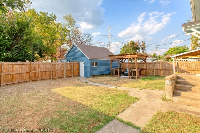 701 N 18th Street, Fort Smith, AR 72901