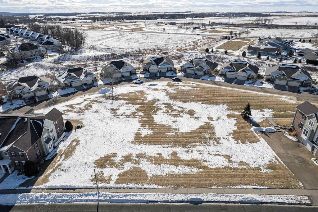 6843 Yellowwood Lane, Deforest, WI 53532