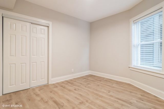 3601 W Cullom Avenue 1E, Chicago, IL 60618