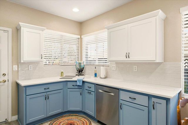 425 Hopkins Ct, Lincoln, CA 95648