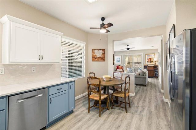 425 Hopkins Ct, Lincoln, CA 95648