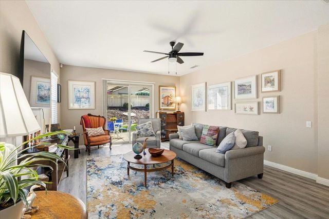 425 Hopkins Ct, Lincoln, CA 95648