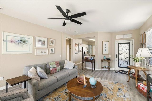 425 Hopkins Ct, Lincoln, CA 95648