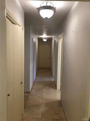 400 Jackson Avenue W, Mcallen, TX 78501