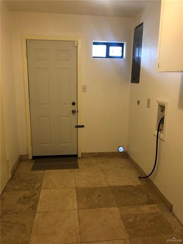 400 Jackson Avenue W, Mcallen, TX 78501