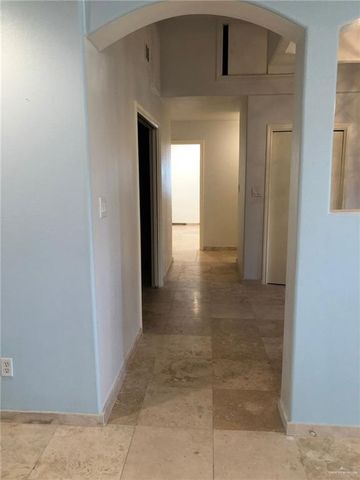 400 Jackson Avenue W, Mcallen, TX 78501
