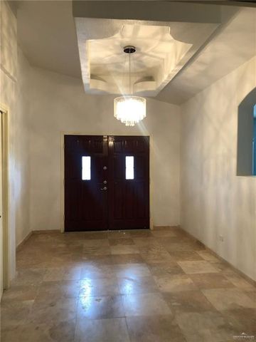 400 Jackson Avenue W, Mcallen, TX 78501