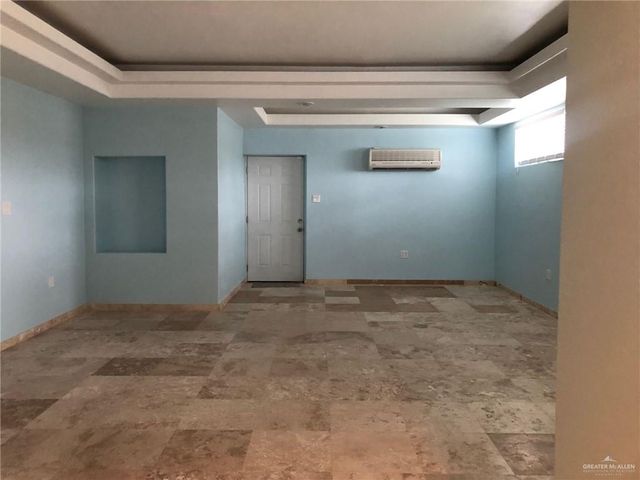 400 Jackson Avenue W, Mcallen, TX 78501