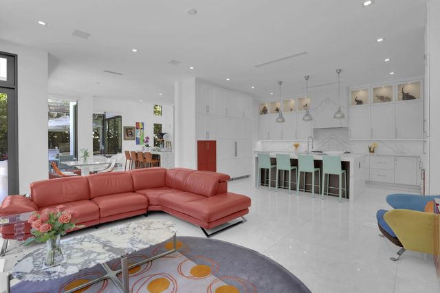 234 NE 4th Street, Boca Raton, FL 33432