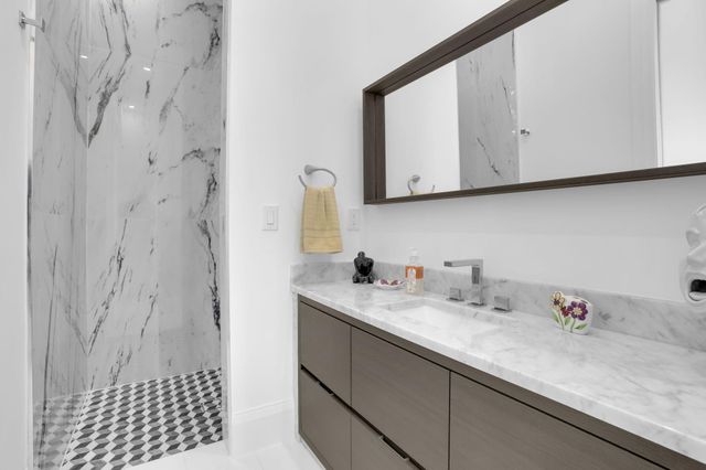 234 NE 4th Street, Boca Raton, FL 33432