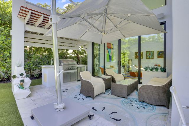 234 NE 4th Street, Boca Raton, FL 33432