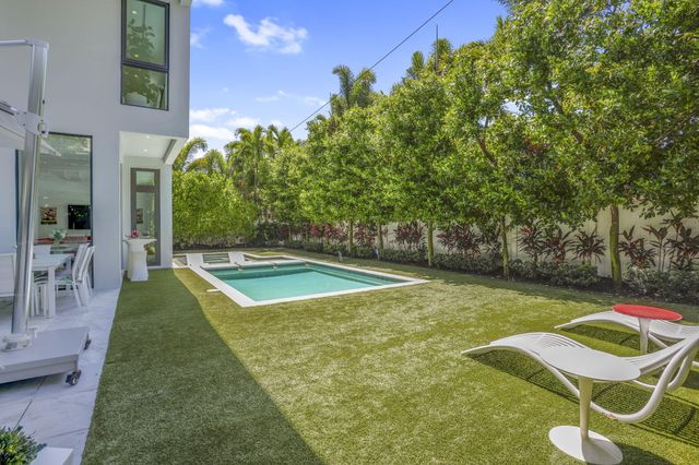 234 NE 4th Street, Boca Raton, FL 33432