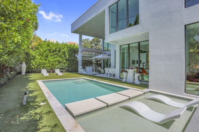 234 NE 4th Street, Boca Raton, FL 33432