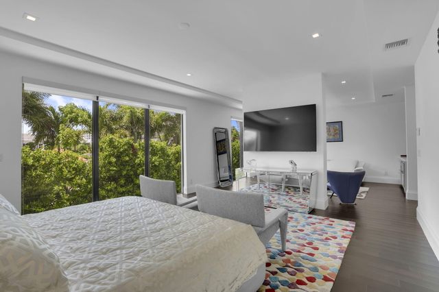 234 NE 4th Street, Boca Raton, FL 33432