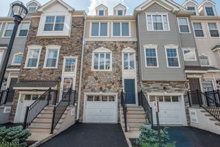 46 Devonshire Dr, Clifton City, NJ 07013