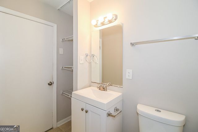 5915 Ronnie Drive, Rex, GA 30273