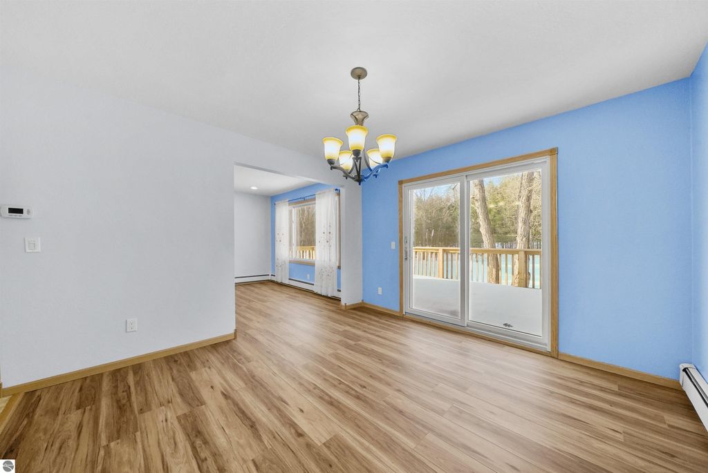 Image 25 of property listing at 6655 E 26 1/4 Road, Cadillac, MI 49601