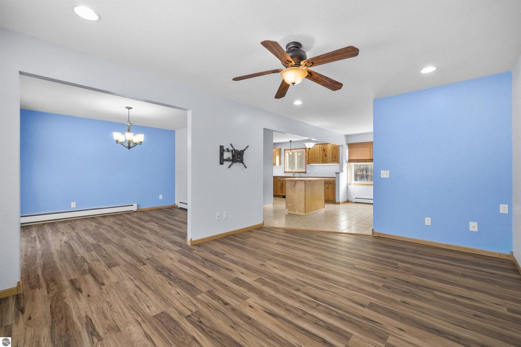 Image 26 of property listing at 6655 E 26 1/4 Road, Cadillac, MI 49601