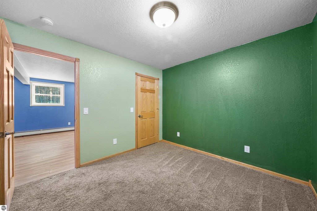 Image 35 of property listing at 6655 E 26 1/4 Road, Cadillac, MI 49601