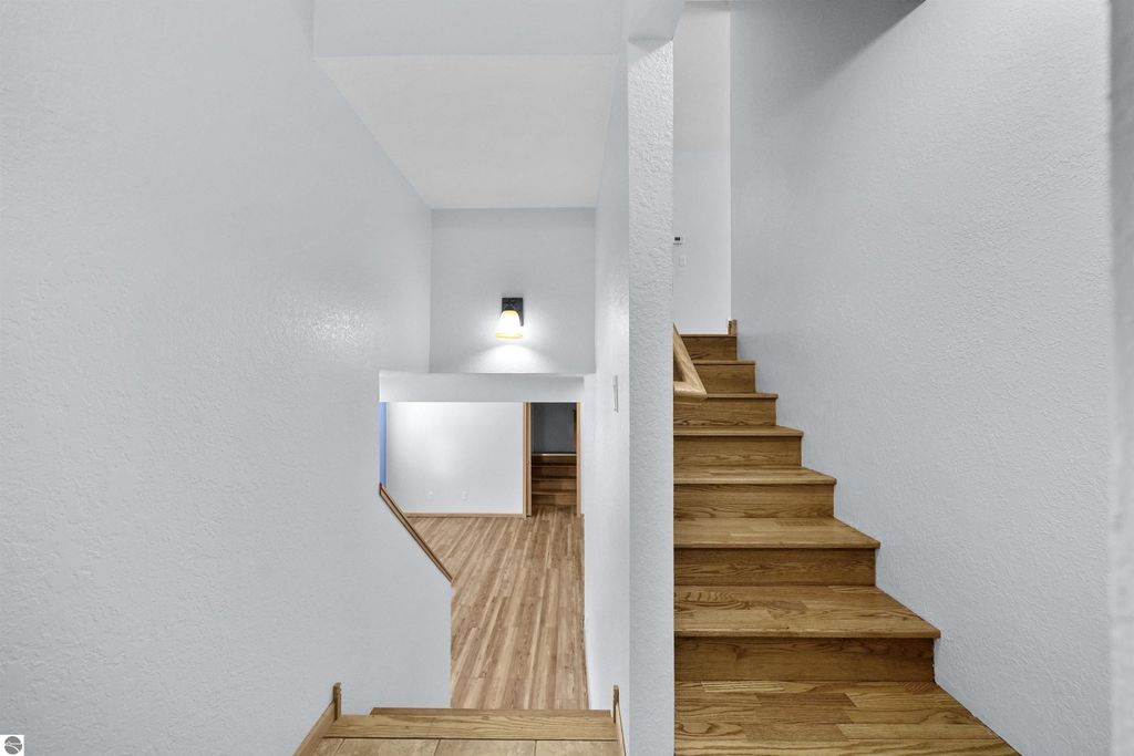 Image 44 of property listing at 6655 E 26 1/4 Road, Cadillac, MI 49601