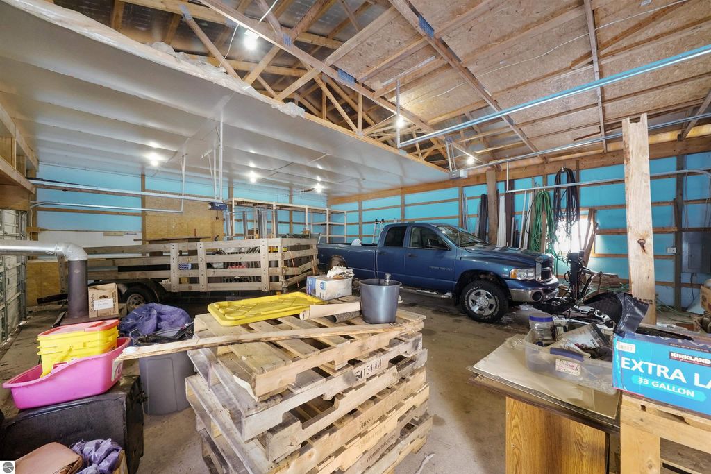 Image 48 of property listing at 6655 E 26 1/4 Road, Cadillac, MI 49601