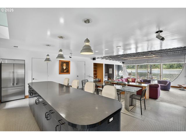 100 Se Harney St 14, Portland, OR 97202