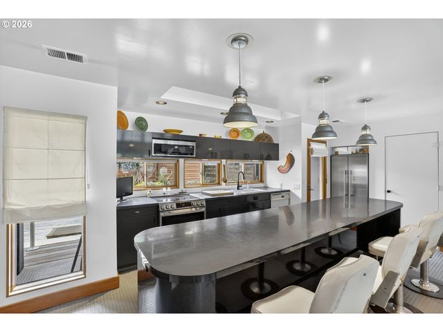 100 Se Harney St 14, Portland, OR 97202