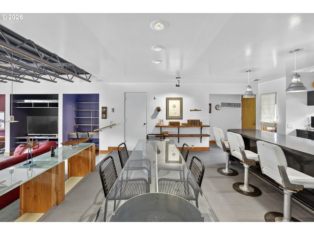 100 Se Harney St 14, Portland, OR 97202