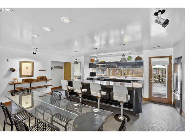 100 Se Harney St 14, Portland, OR 97202