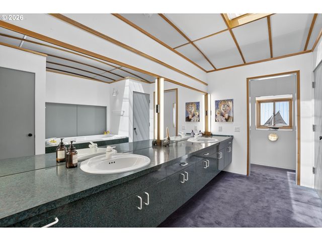 100 Se Harney St 14, Portland, OR 97202