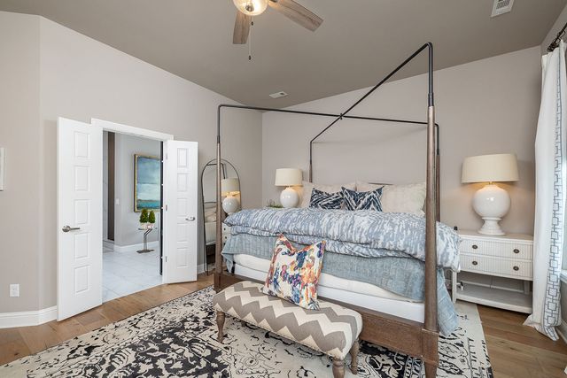 2572 Riverfront Lane, Fayetteville, AR 72703