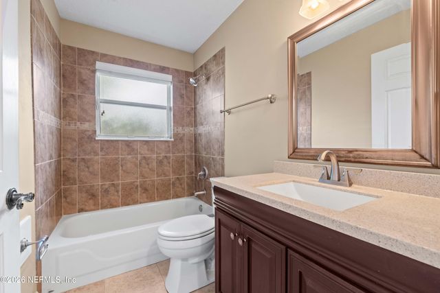 5562 ALDEN BRIDGE Drive, Jacksonville, FL 32258