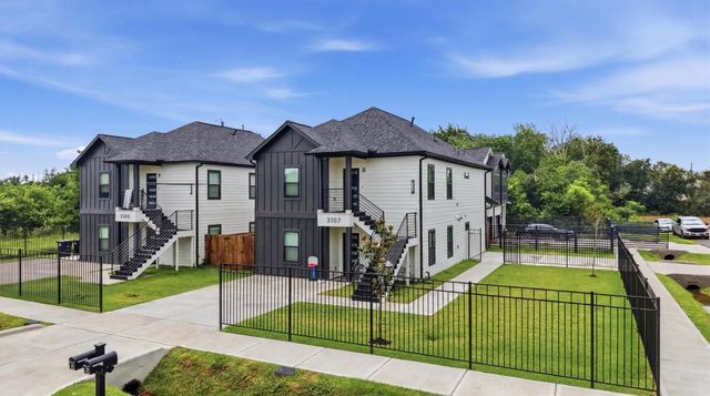 3107 Grassmere Street B, Houston, TX 77051