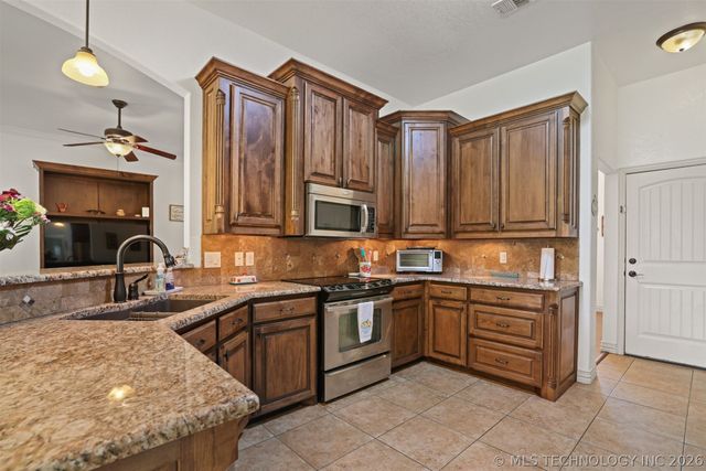 56 Greens Road, Durant, OK 74701