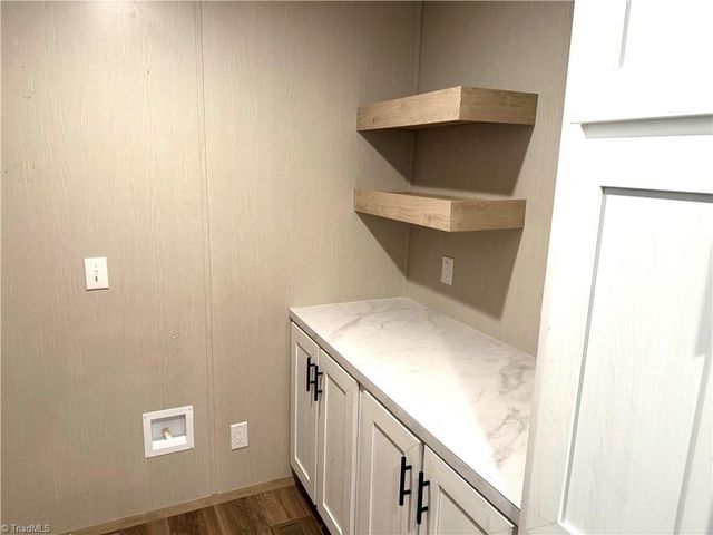 2317 Elbon Drive, Winston-salem, NC 27105