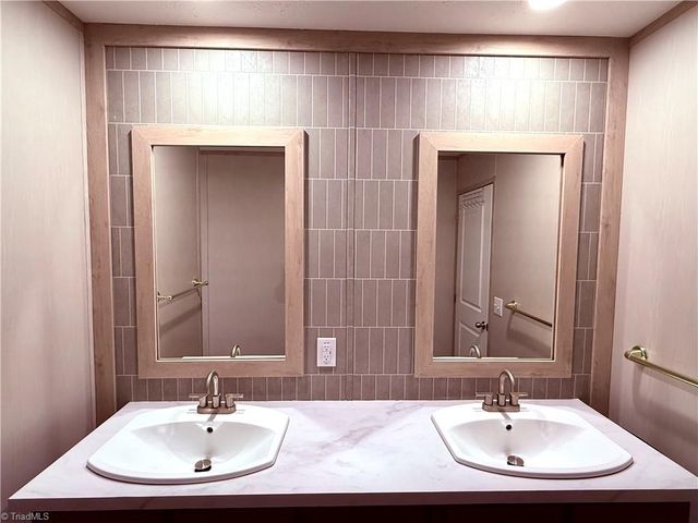 2317 Elbon Drive, Winston-salem, NC 27105