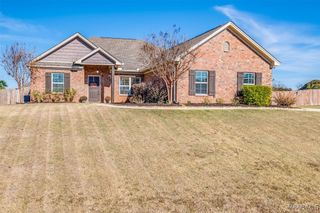 199 Summer Loop, Deatsville, AL 36022