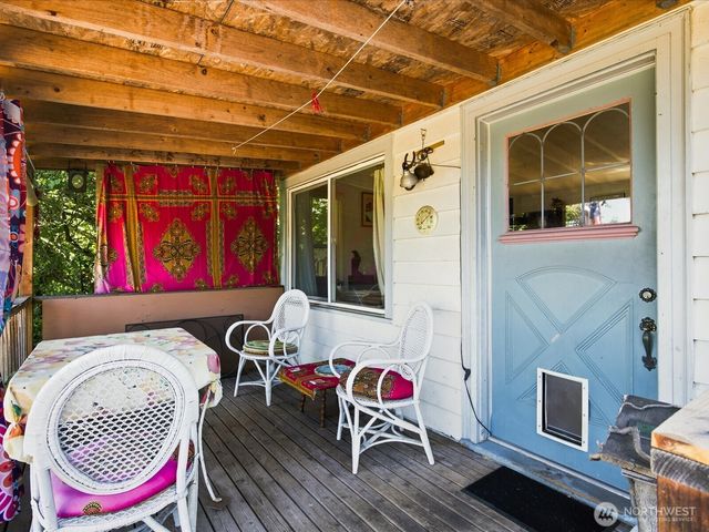 2715 50th Avenue SW, Seattle, WA 98116