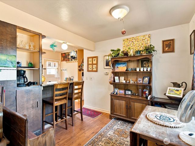 2715 50th Avenue SW, Seattle, WA 98116