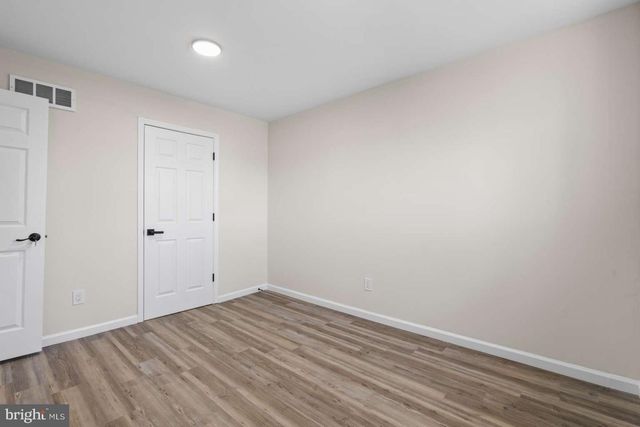 12 HERON CT, Newark, DE 19702