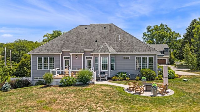 7 Sullivan's Court, West Newbury, MA 01985