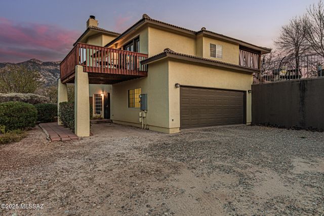 15850 N Razorback Ridge Trail, Tucson, AZ 85739