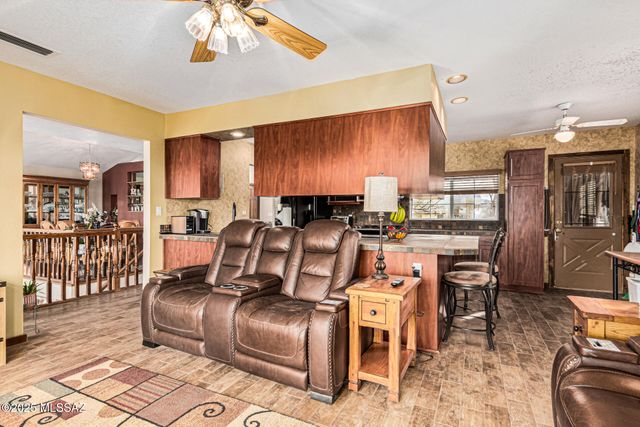 15850 N Razorback Ridge Trail, Tucson, AZ 85739