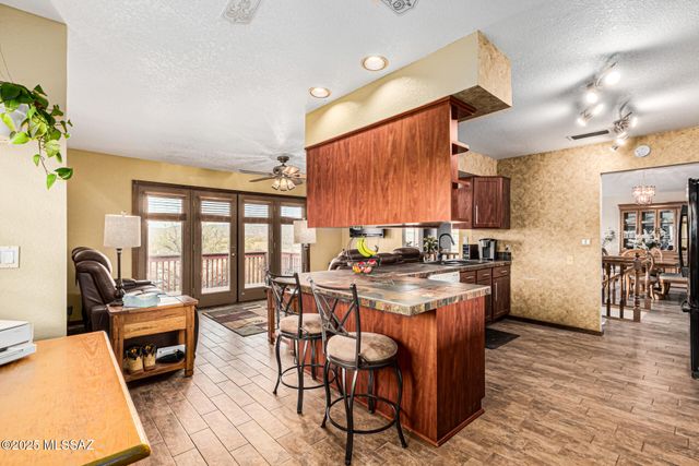 15850 N Razorback Ridge Trail, Tucson, AZ 85739