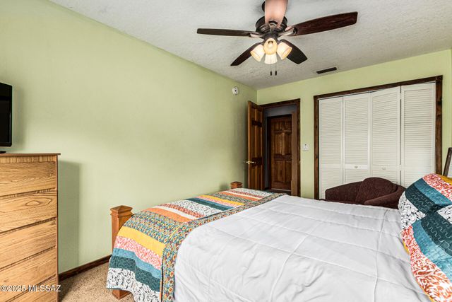 15850 N Razorback Ridge Trail, Tucson, AZ 85739