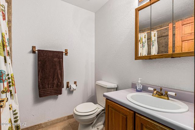 15850 N Razorback Ridge Trail, Tucson, AZ 85739