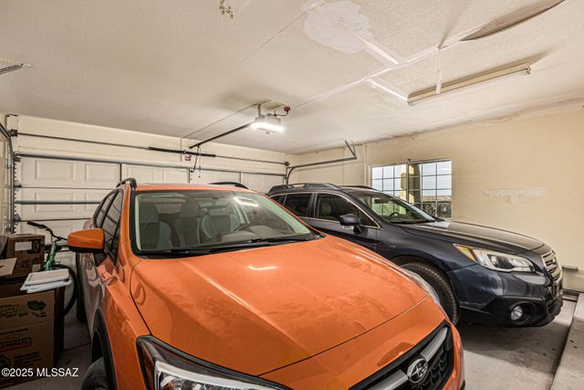 15850 N Razorback Ridge Trail, Tucson, AZ 85739