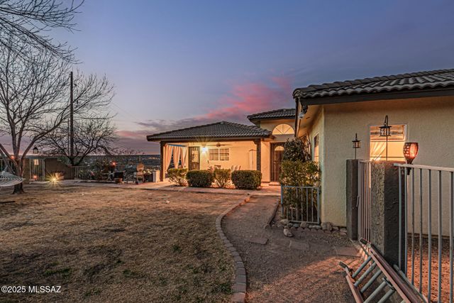 15850 N Razorback Ridge Trail, Tucson, AZ 85739
