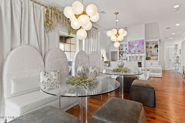 712 S Chickasaw Drive, Flowood, MS 39232