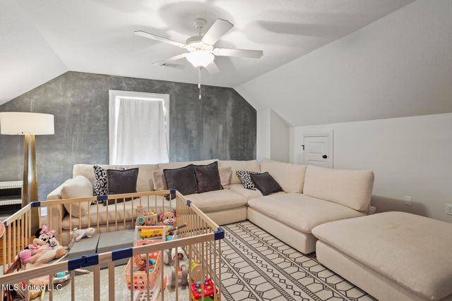 712 S Chickasaw Drive, Flowood, MS 39232